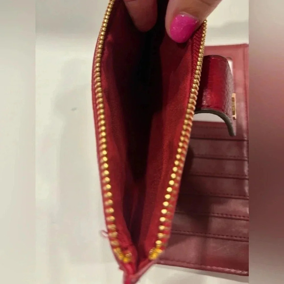 Ellen Tracy Wallet - Picture 5 of 6